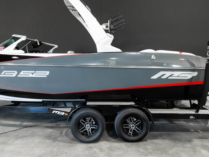 2019 MB B52 - BoardCo Boats