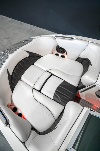 2019 MB B52 - BoardCo Boats