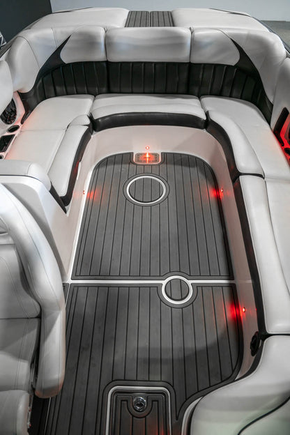 2019 MB B52 - BoardCo Boats