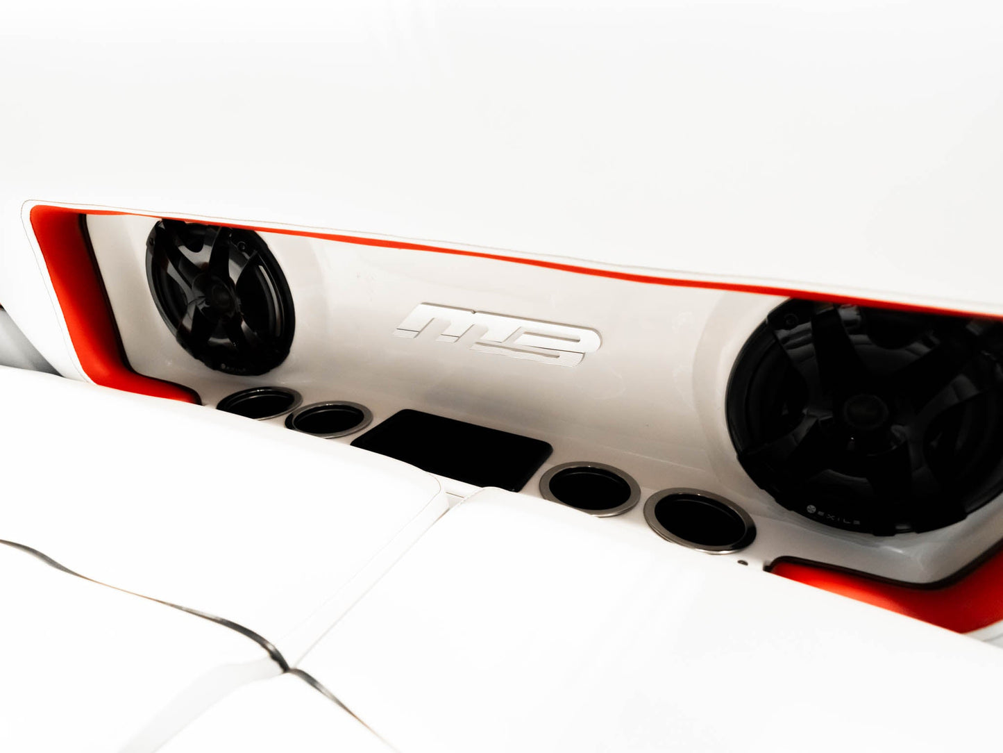 2019 MB B52 - BoardCo Boats