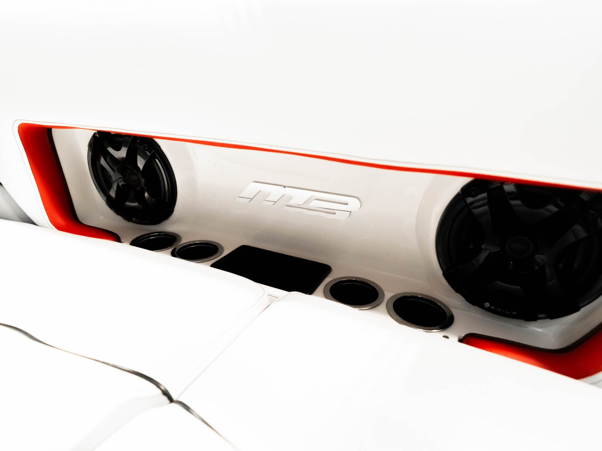 2019 MB B52 - BoardCo Boats