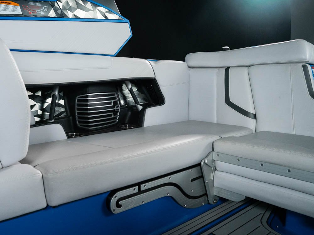2019 Nautique G23 - White / Blue - BoardCo