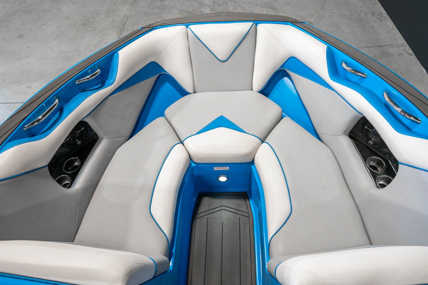 2019 Supreme S238 - BoardCo Boats