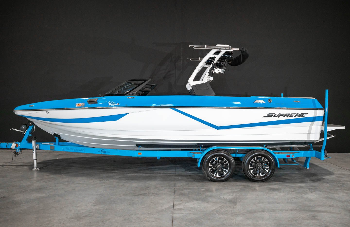 2019 Supreme S238 - BoardCo Boats