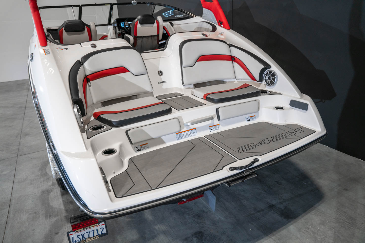 2019 Yamaha 242 X - BoardCo Boats