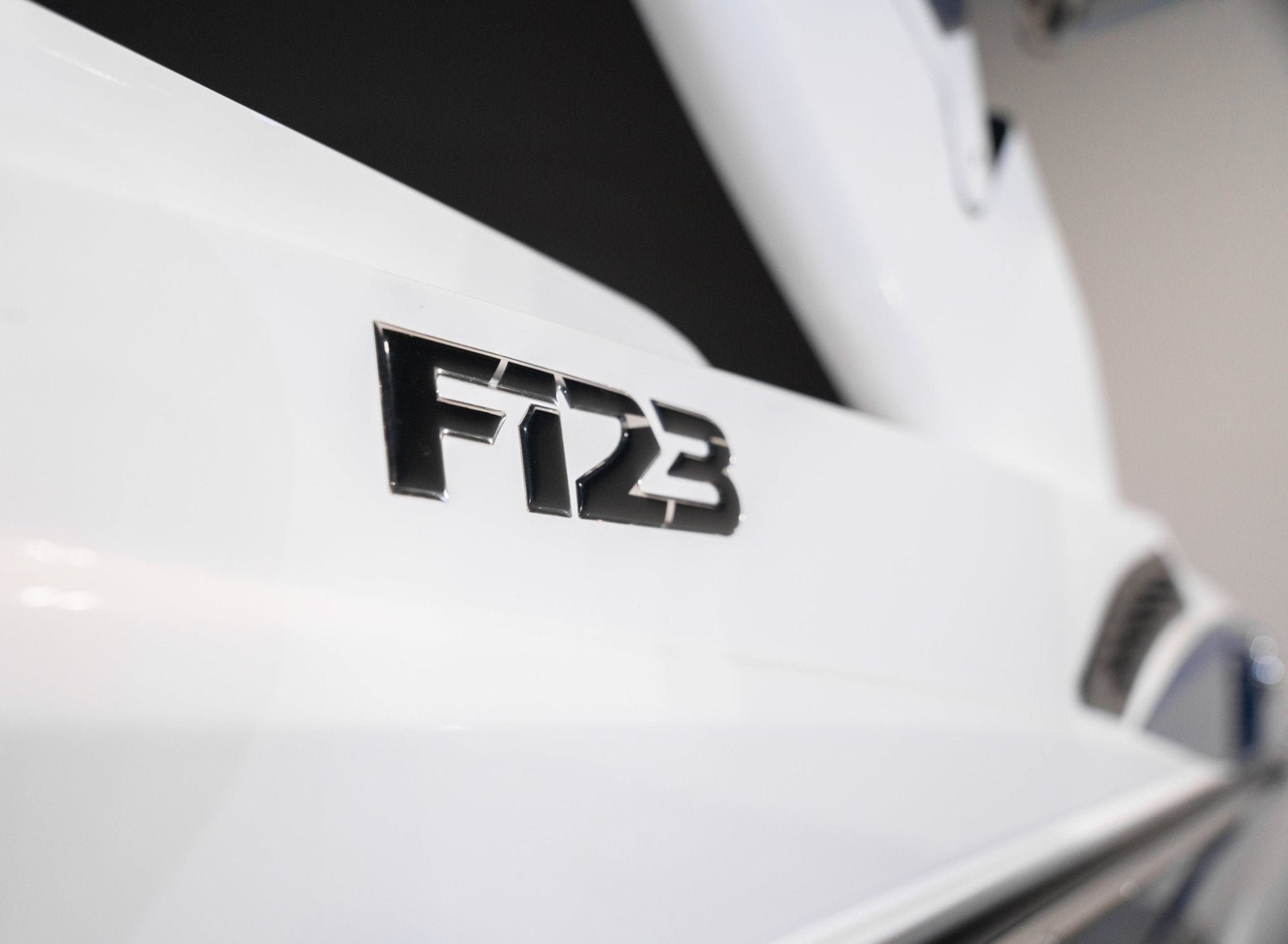 2020 Centurion Fi23 - Canadian Blue / White / Gunmetal - BoardCo Boats
