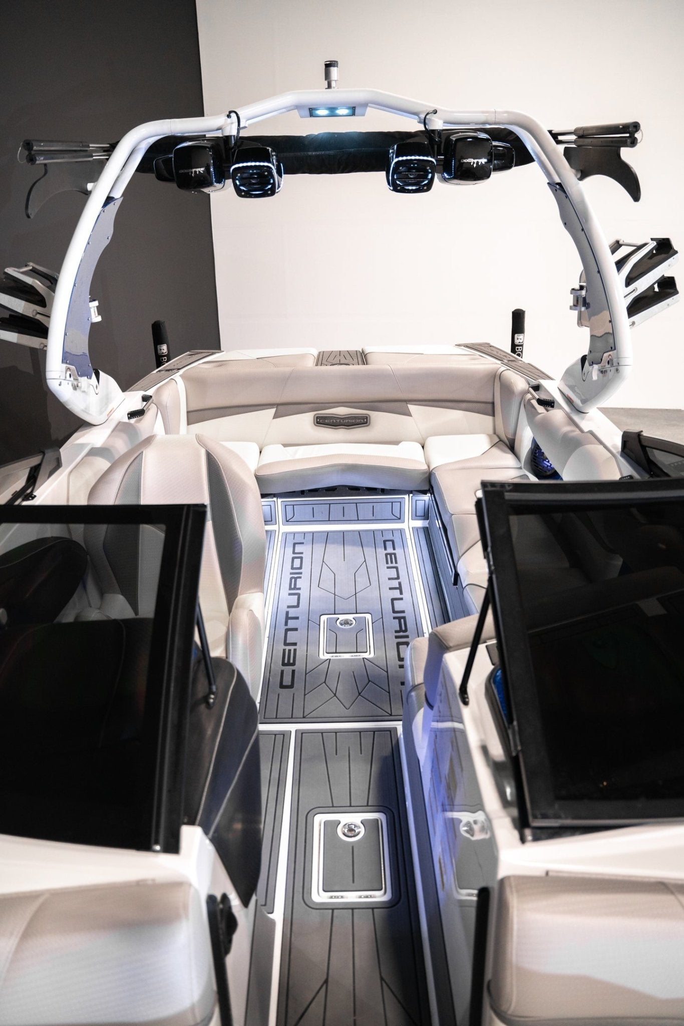2020 Centurion Fi23 - Canadian Blue / White / Gunmetal - BoardCo Boats