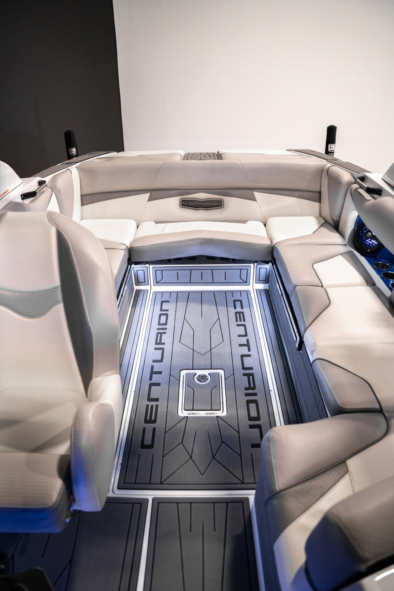 2020 Centurion Fi23 - Canadian Blue / White / Gunmetal - BoardCo Boats