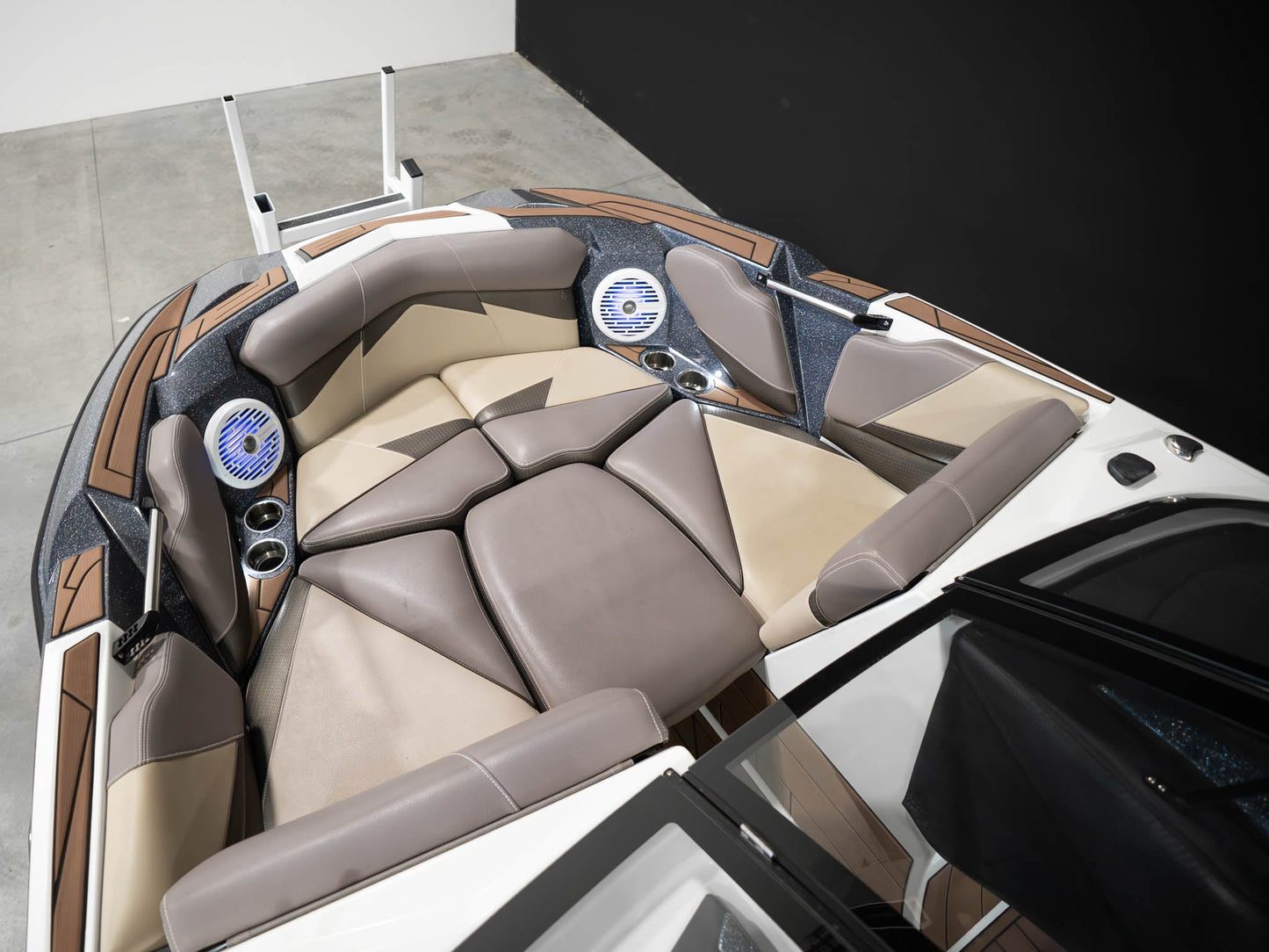 2020 Centurion Fi23 - Gunmetal / White - BoardCo Boats