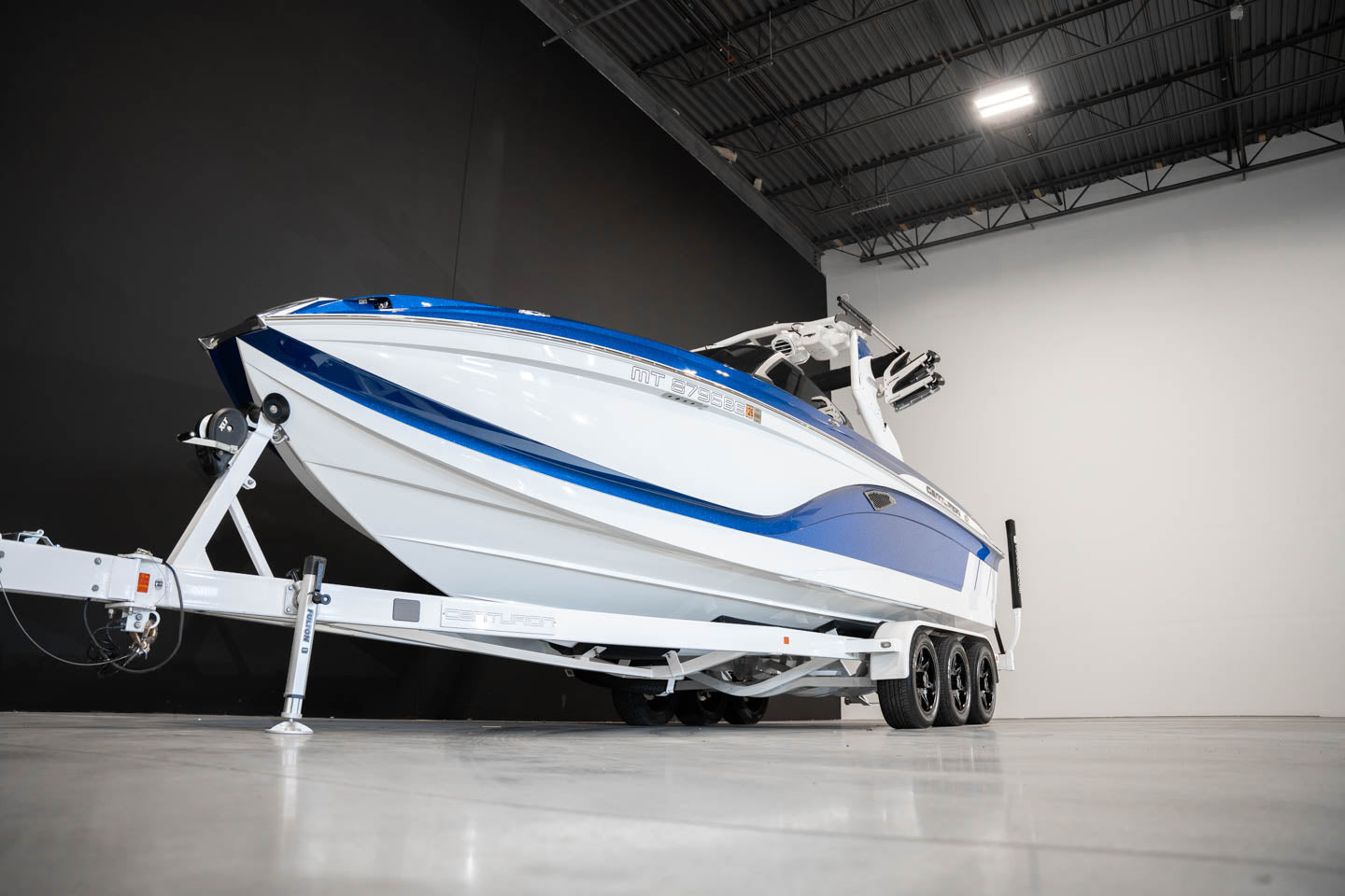 2020 Centurion Ri257 Canadian Blue Flake / White - BoardCo Boats