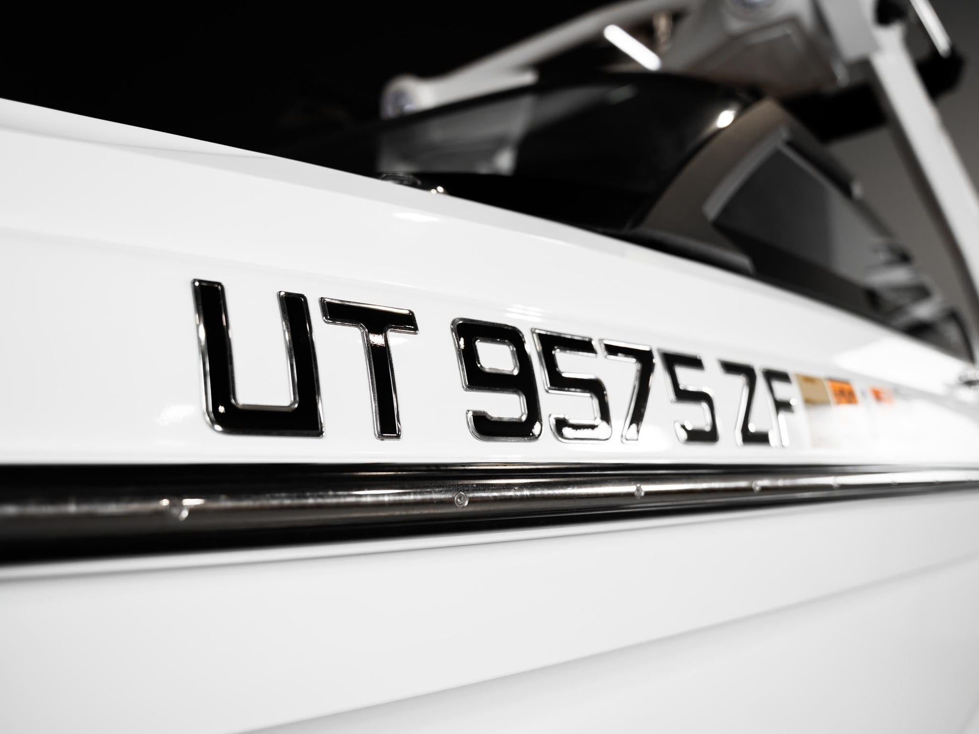 2020 Centurion Ri257 - White Frost / Castano - BoardCo Boats