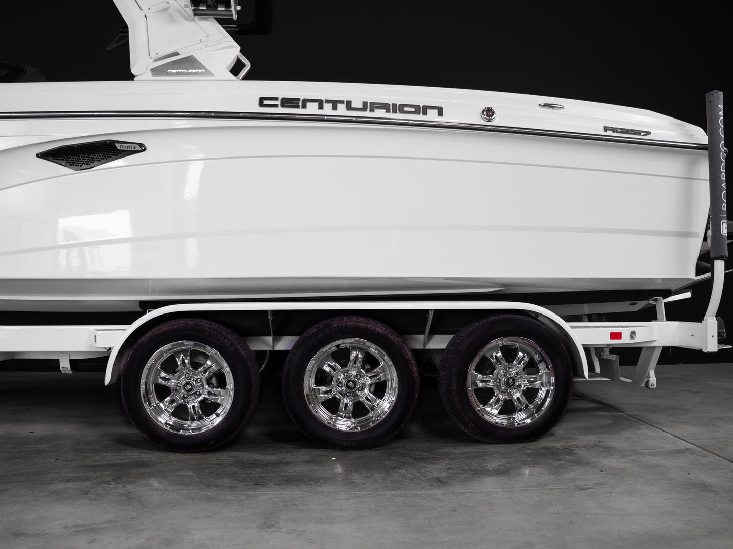 2020 Centurion Ri257 - White Frost / Castano - BoardCo Boats