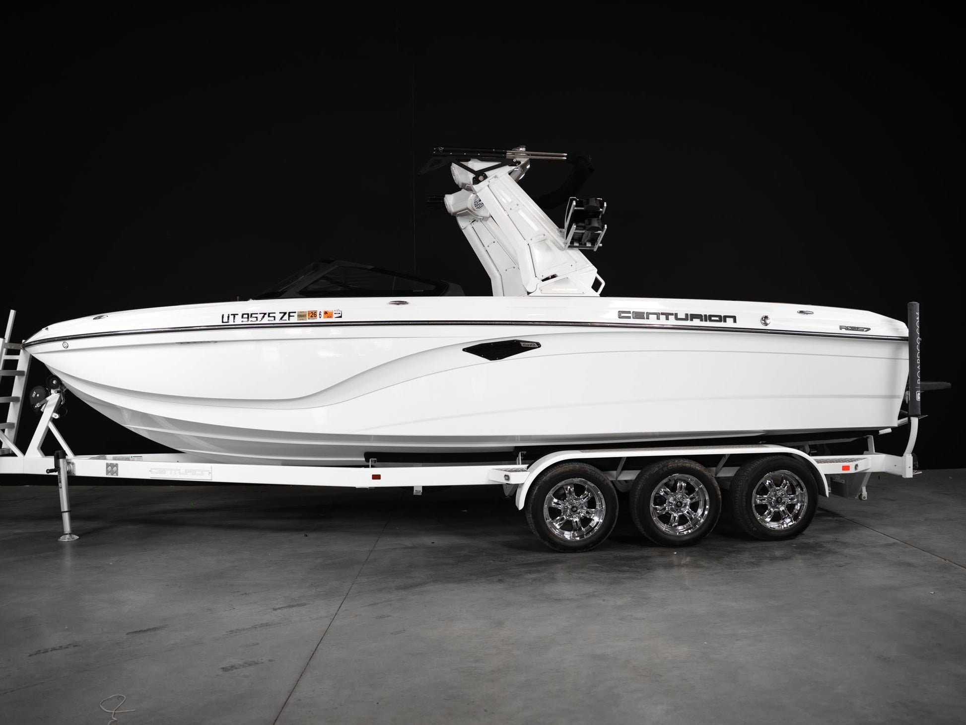 2020 Centurion Ri257 - White Frost / Castano - BoardCo Boats