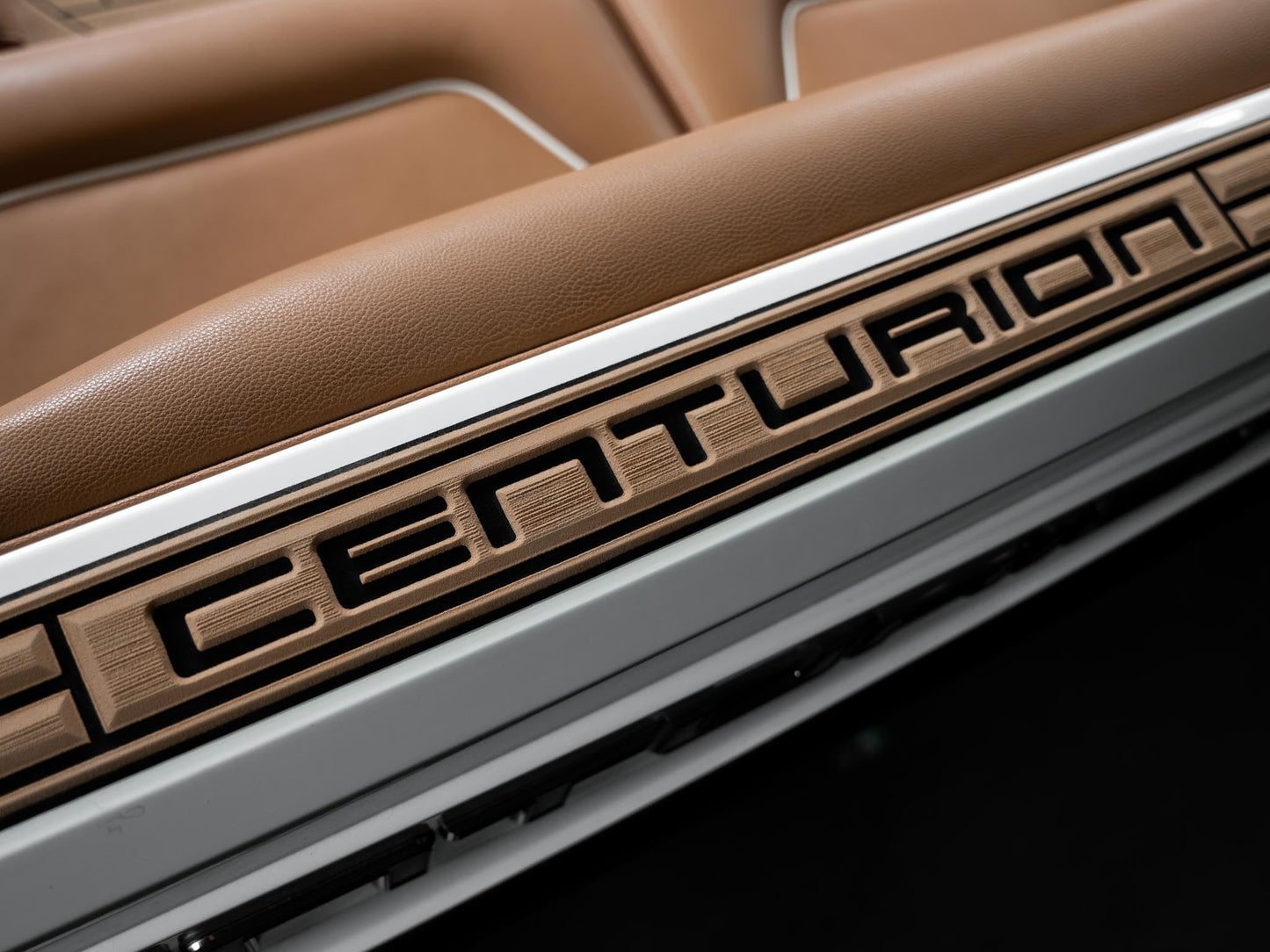 2020 Centurion Ri257 - White Frost / Castano - BoardCo Boats