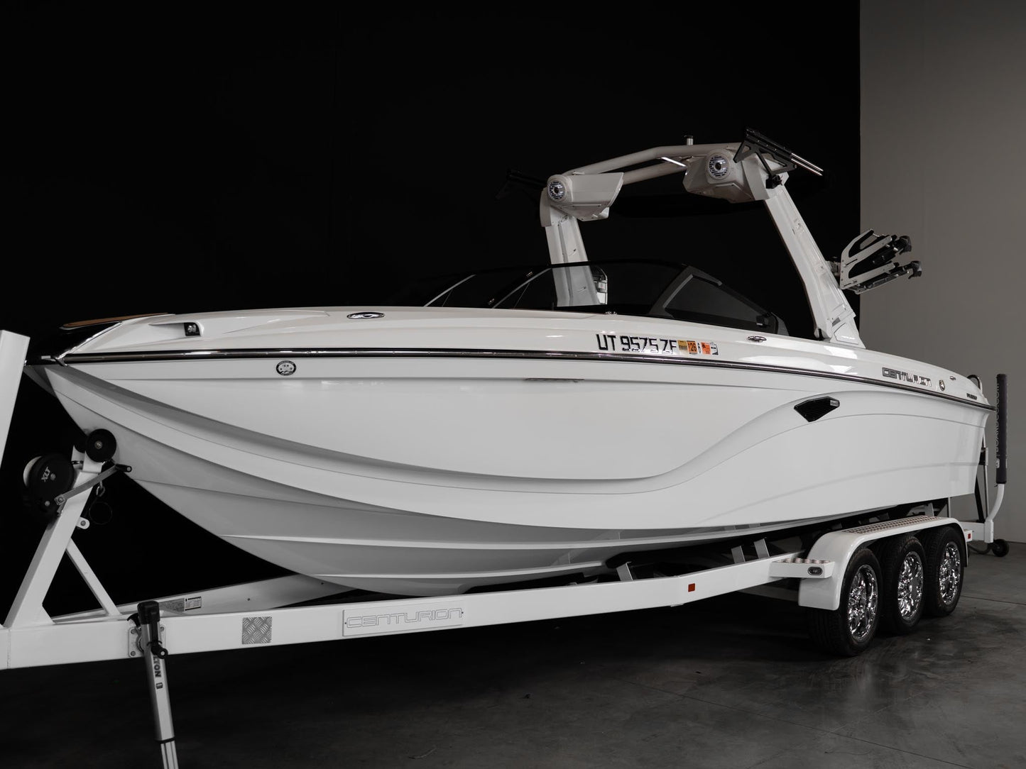 2020 Centurion Ri257 - White Frost / Castano - BoardCo Boats