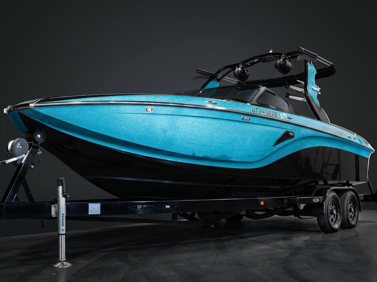 2020 Centurion Vi24- Onyx Black / Sky Blue Flake