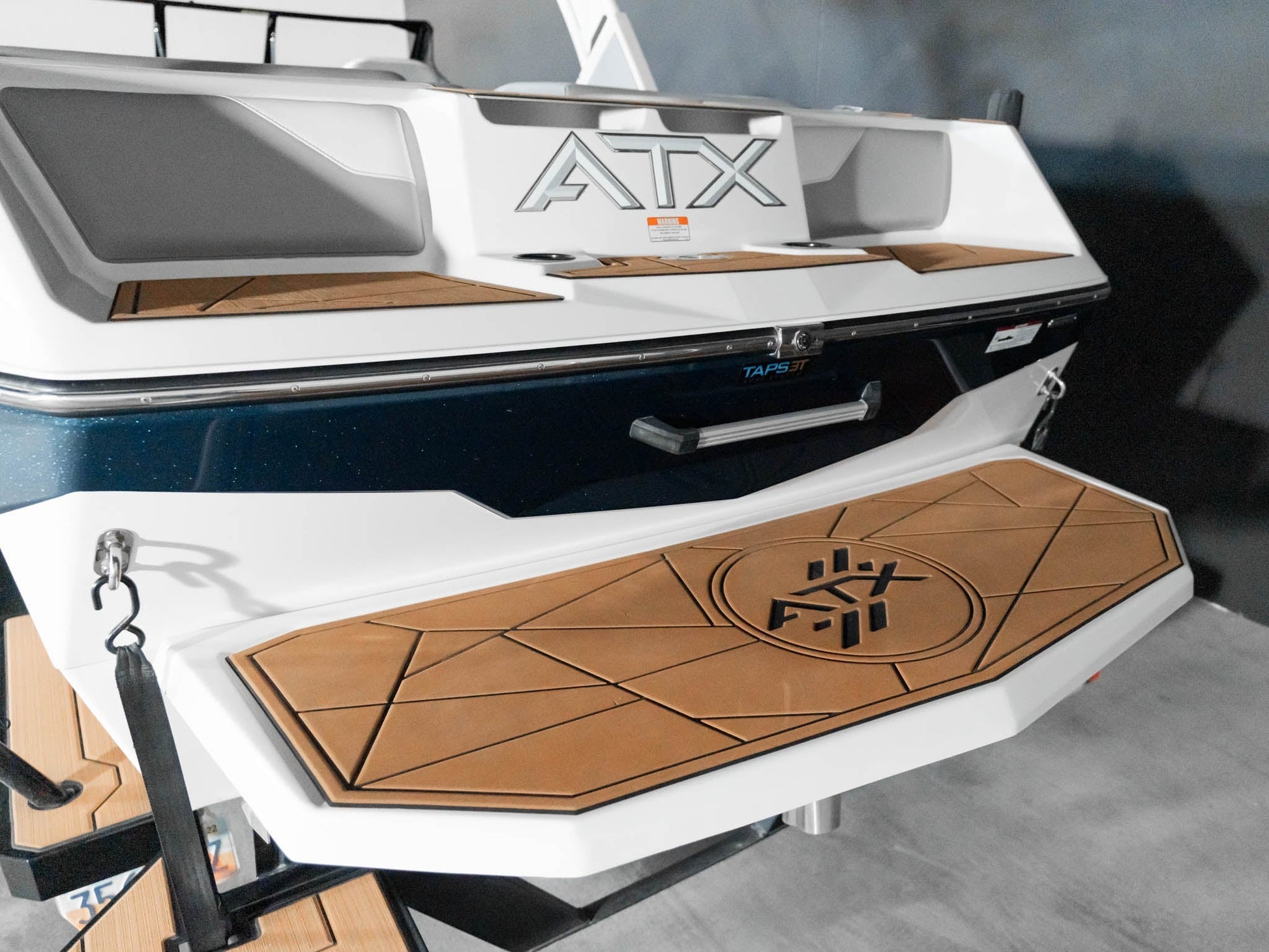 2021 ATX Type S - White / Blue Flake - BoardCo Boats