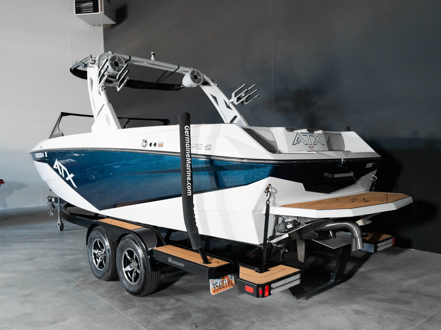 2021 ATX Type S - White / Blue Flake - BoardCo Boats