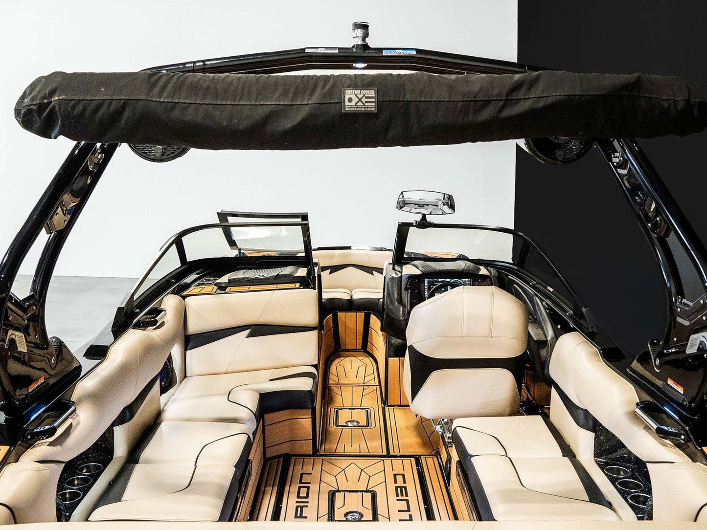 2021 Centurion Fi23 - Black Flake / Onyx Black - BoardCo Boats