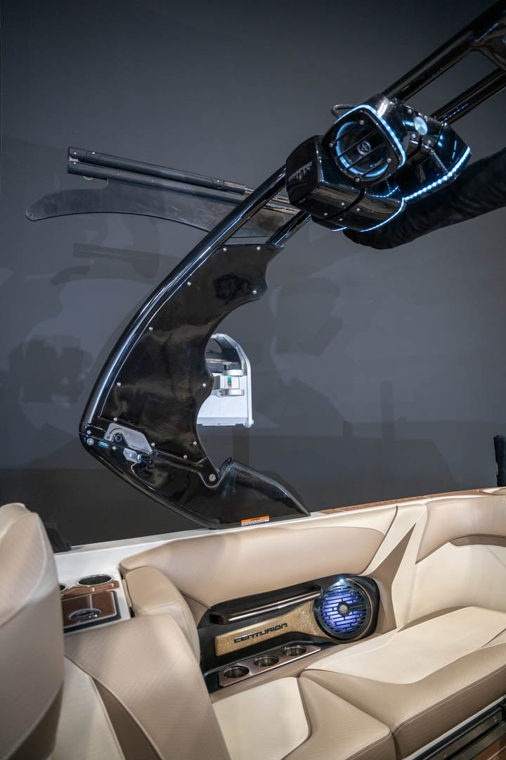 2021 Centurion Ri237 Champagne Flake / Black / White - BoardCo Boats