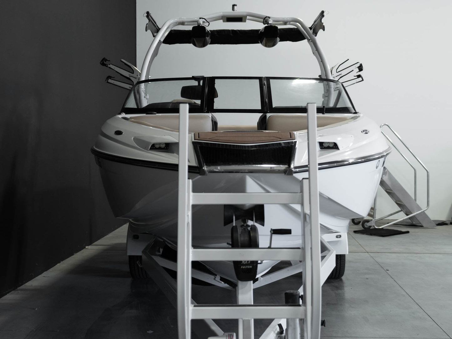 2021 Centurion Ri237 - White / Tan - BoardCo Boats