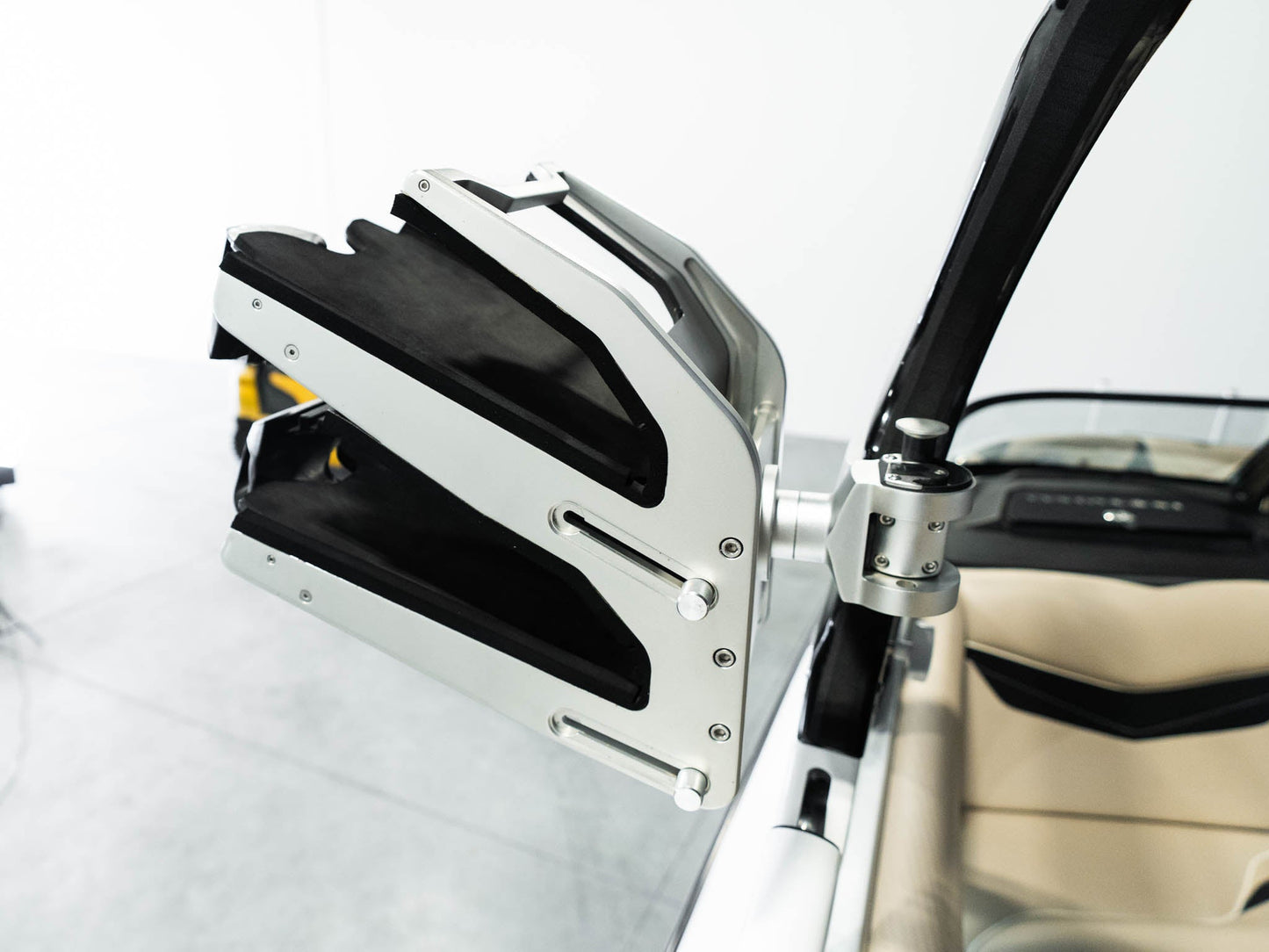 2021 Centurion Ri237 - White / Tan - BoardCo Boats