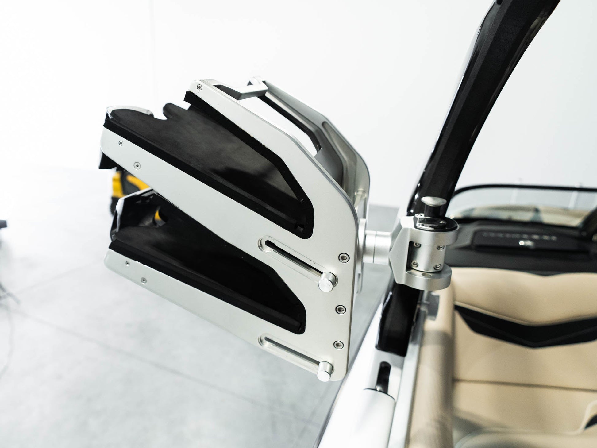 2021 Centurion Ri237 - White / Tan - BoardCo Boats