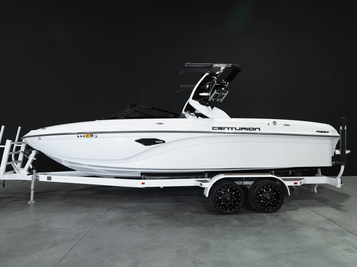 2021 Centurion Ri237 - White / Tan - BoardCo Boats