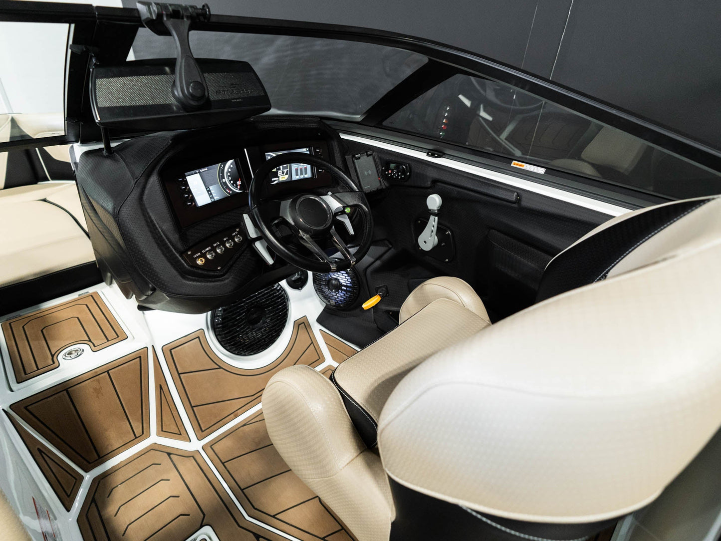 2021 Centurion Ri237 - White / Tan - BoardCo Boats