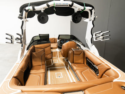 2021 Centurion Ri237 - White / White - BoardCo Boats