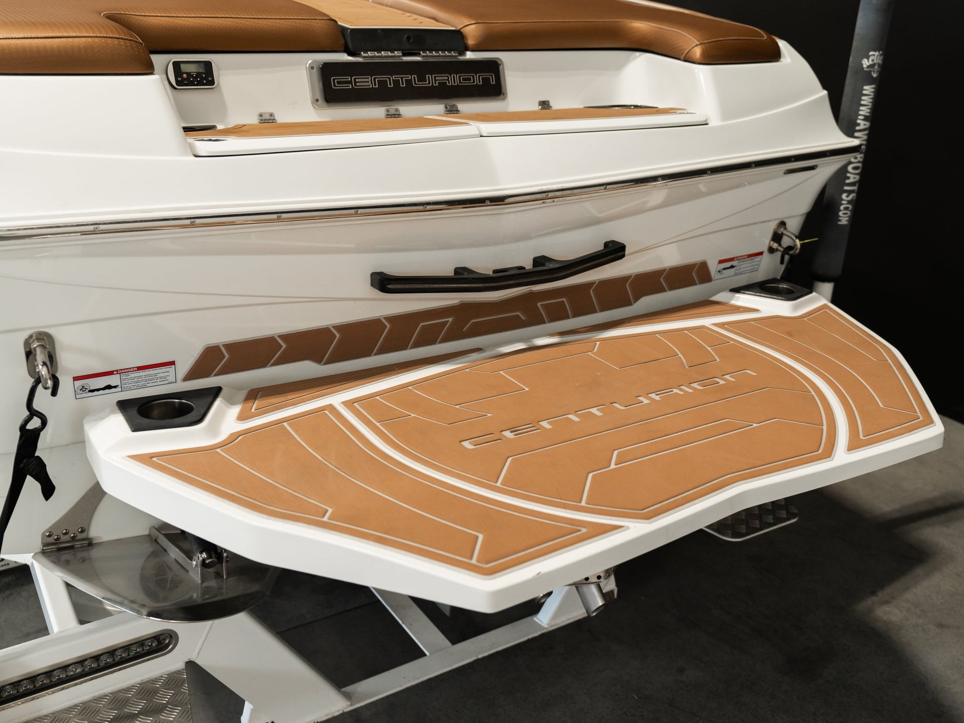 2021 Centurion Ri237 - White / White - BoardCo Boats