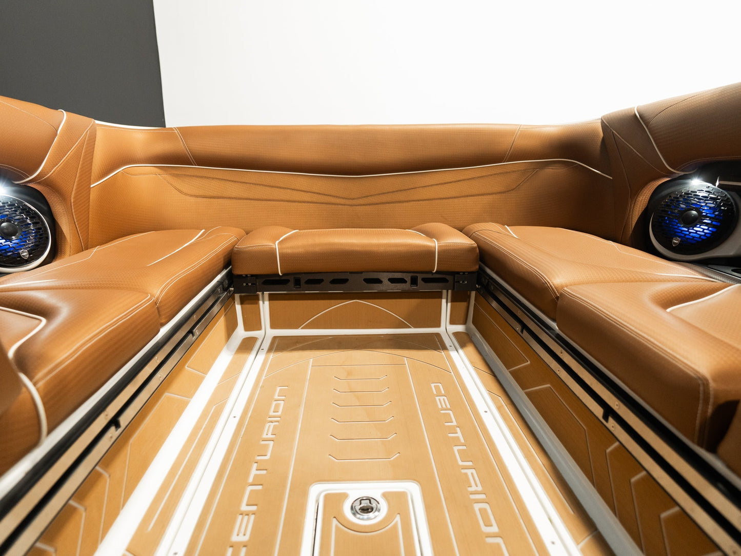 2021 Centurion Ri237 - White / White - BoardCo Boats