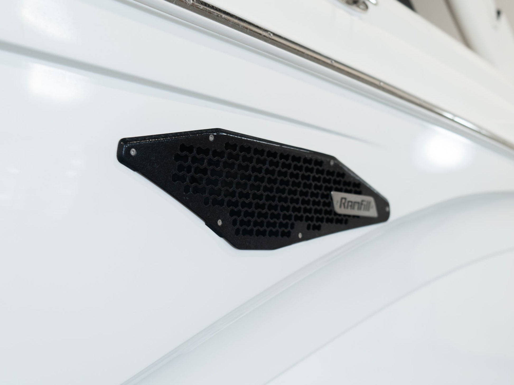 2021 Centurion Ri237 - White / White - BoardCo Boats