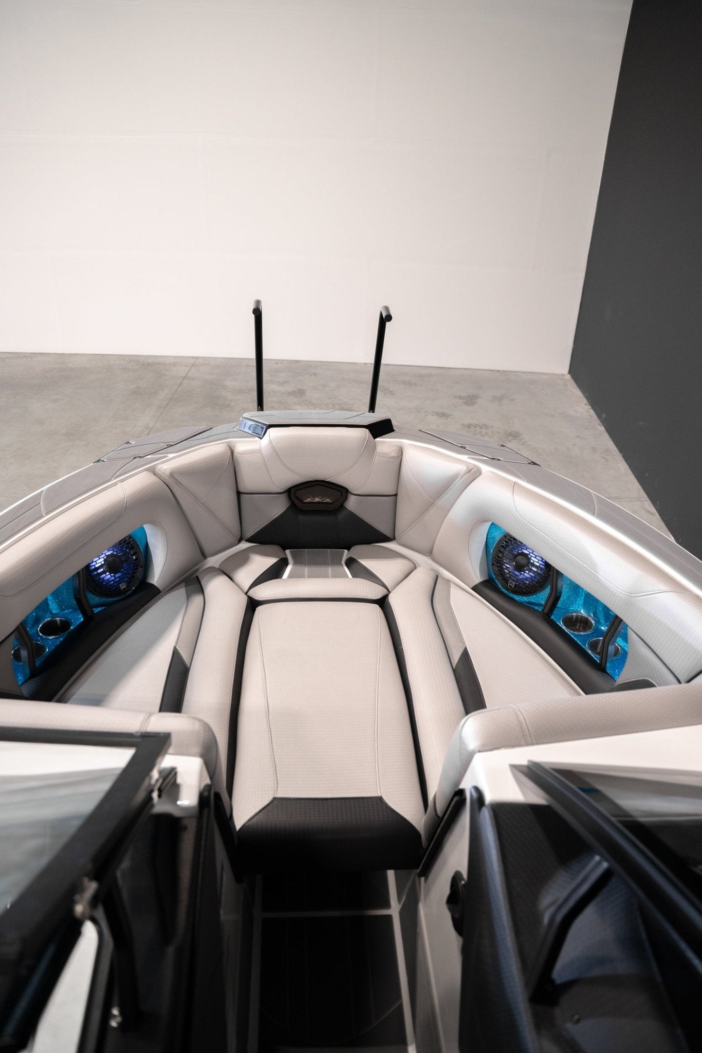 2021 Centurion Ri245 - Blue / Black / White - BoardCo Boats