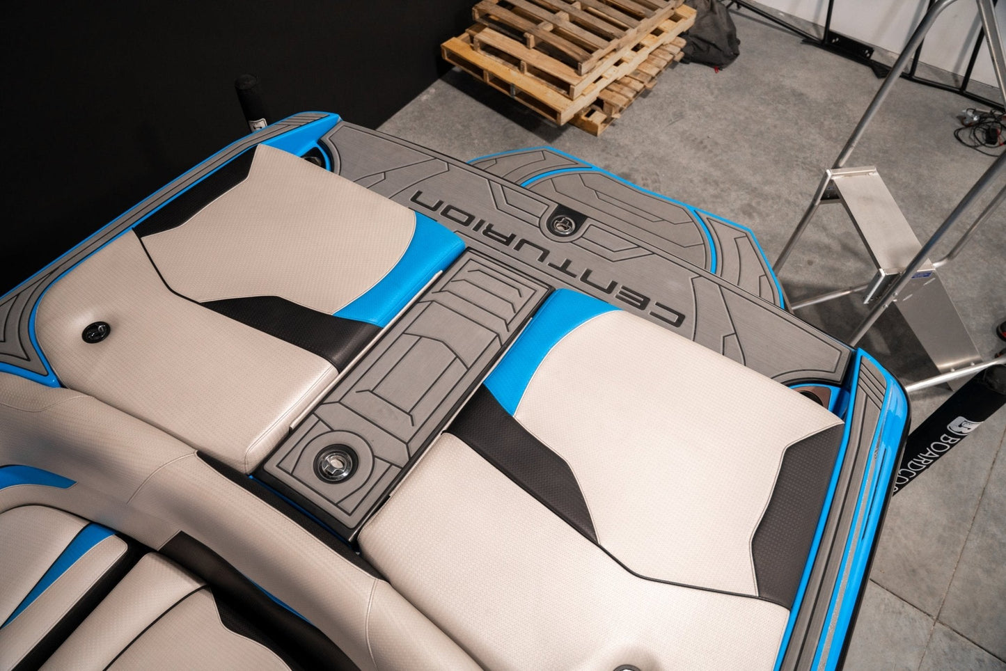 2021 Centurion Ri257 - Blue / Silver Flake - BoardCo Boats