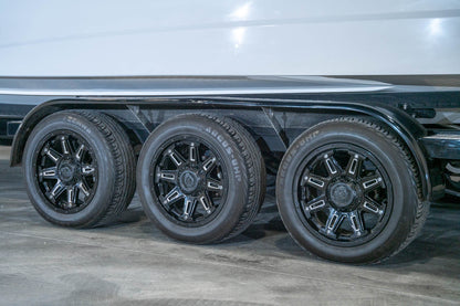 2021 Centurion Ri257 Silver Flake / White - BoardCo Boats