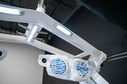 2021 Centurion Ri257 Silver Flake / White - BoardCo Boats