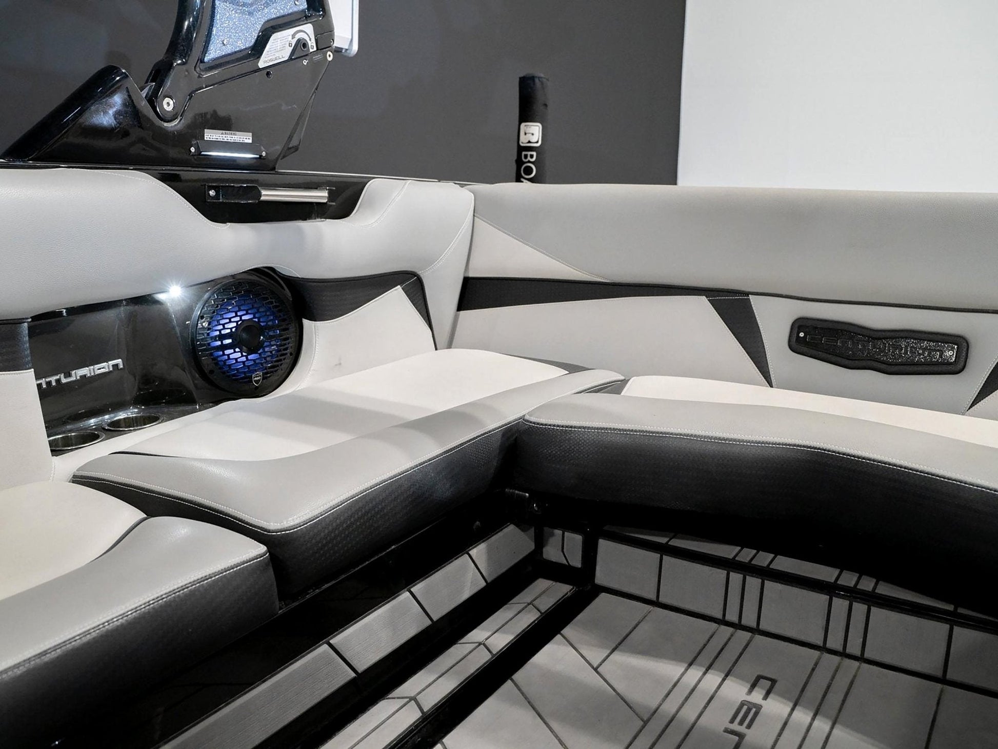 2021 Centurion Vi22 - Gunmetal Flake / Onyx Black - BoardCo Boats