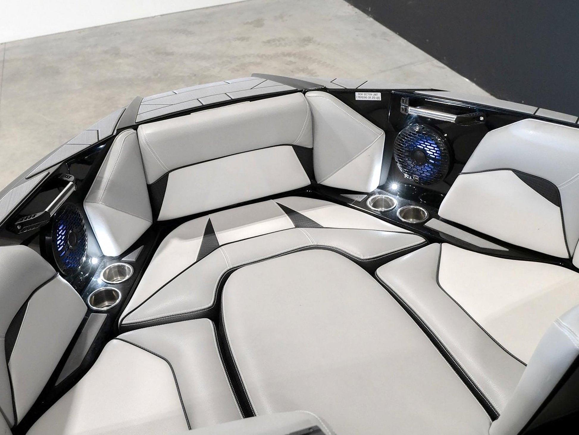 2021 Centurion Vi22 - Gunmetal Flake / Onyx Black - BoardCo Boats