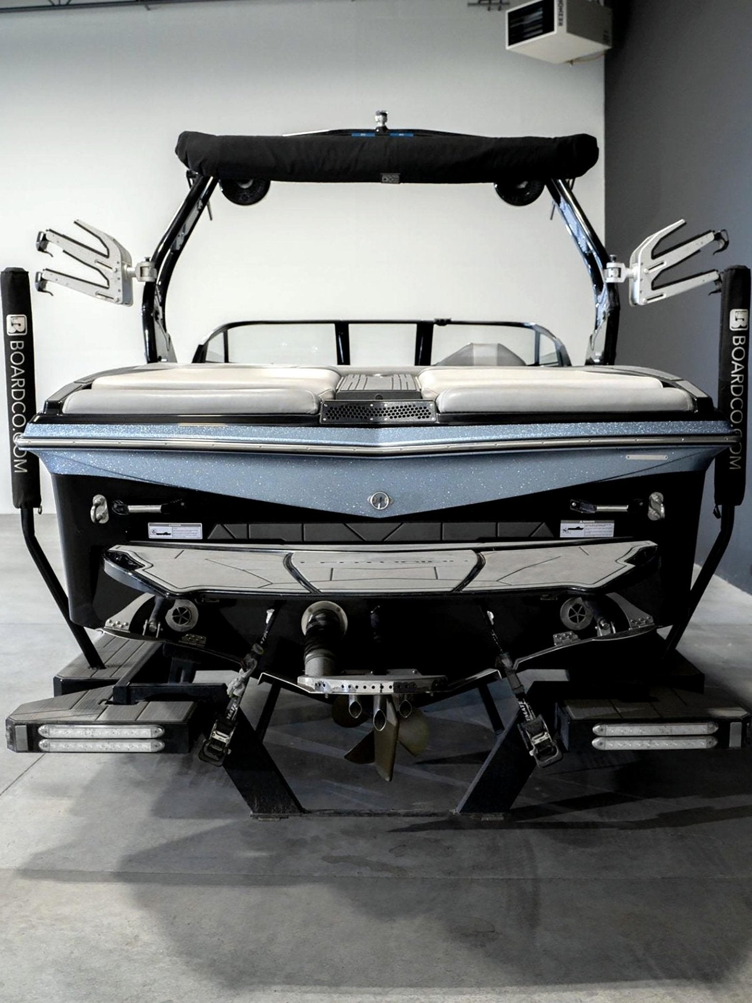 2021 Centurion Vi22 - Gunmetal Flake / Onyx Black - BoardCo Boats