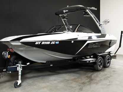 2021 Malibu 21 MLX - White / Black - BoardCo Boats