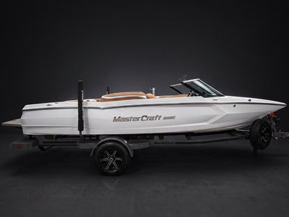 2021 Mastercraft ProStar in All White w/ Tan interior