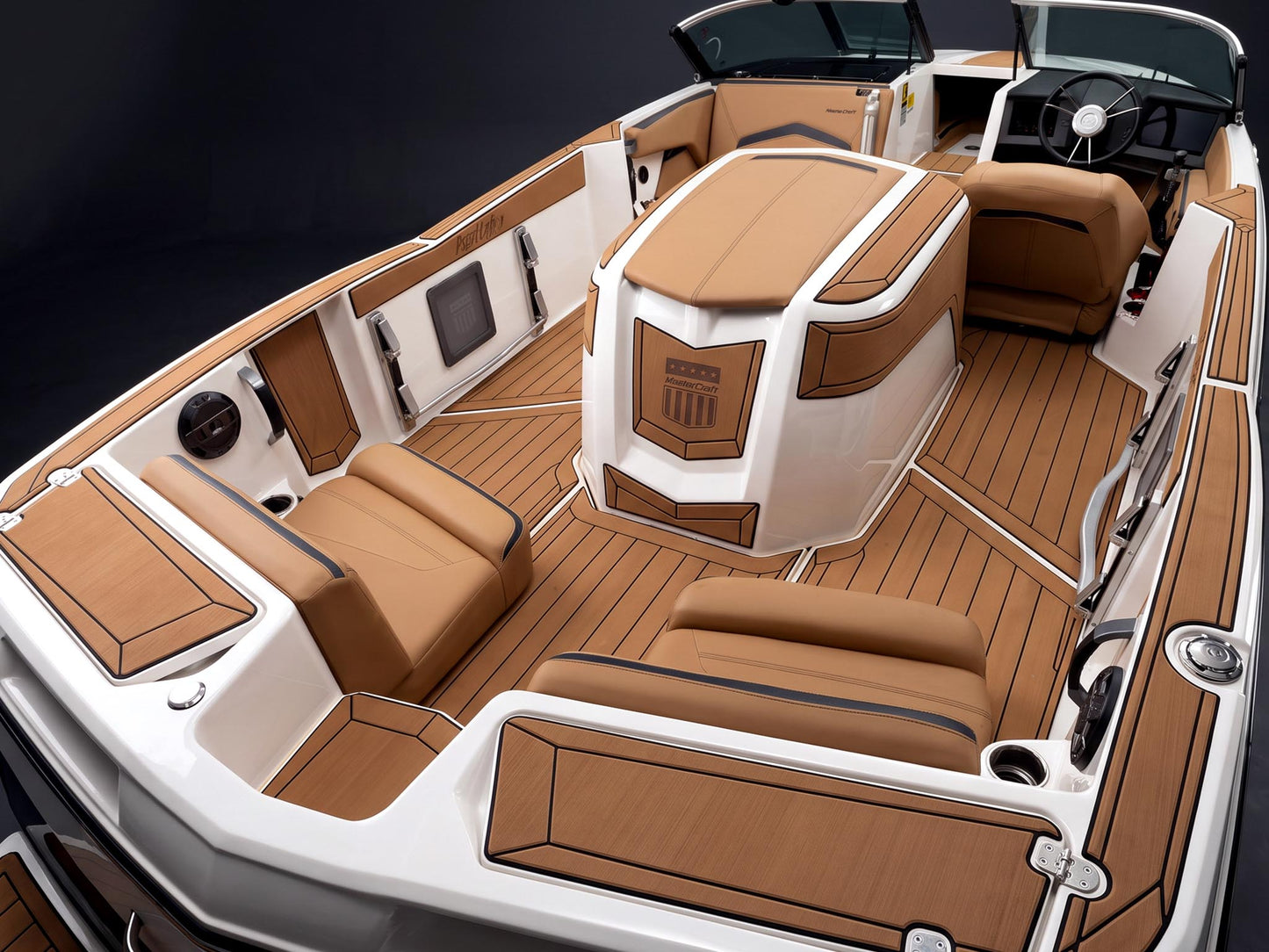 2021 Mastercraft ProStar in All White w/ Tan interior