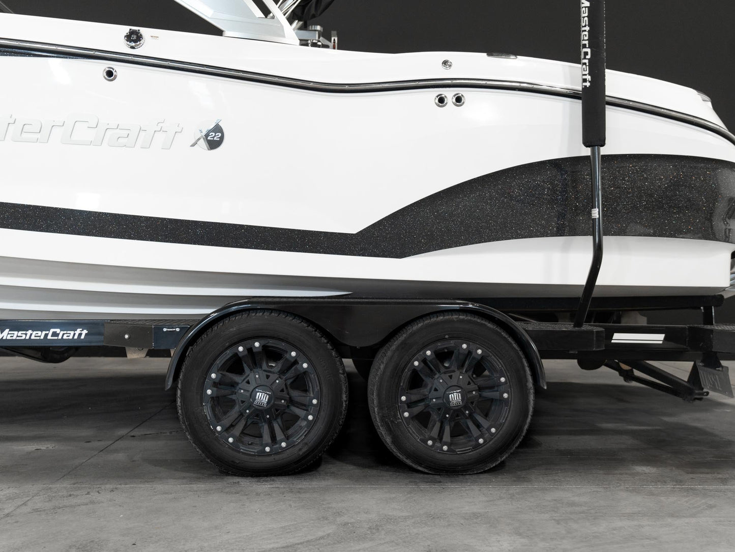2021 Mastercraft X22 - White / Black Flake - BoardCo Boats