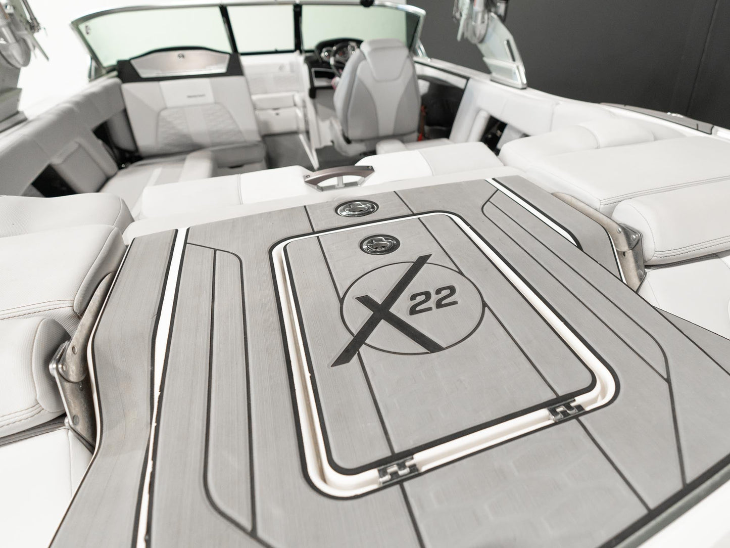 2021 Mastercraft X22 - White / Black Flake - BoardCo Boats