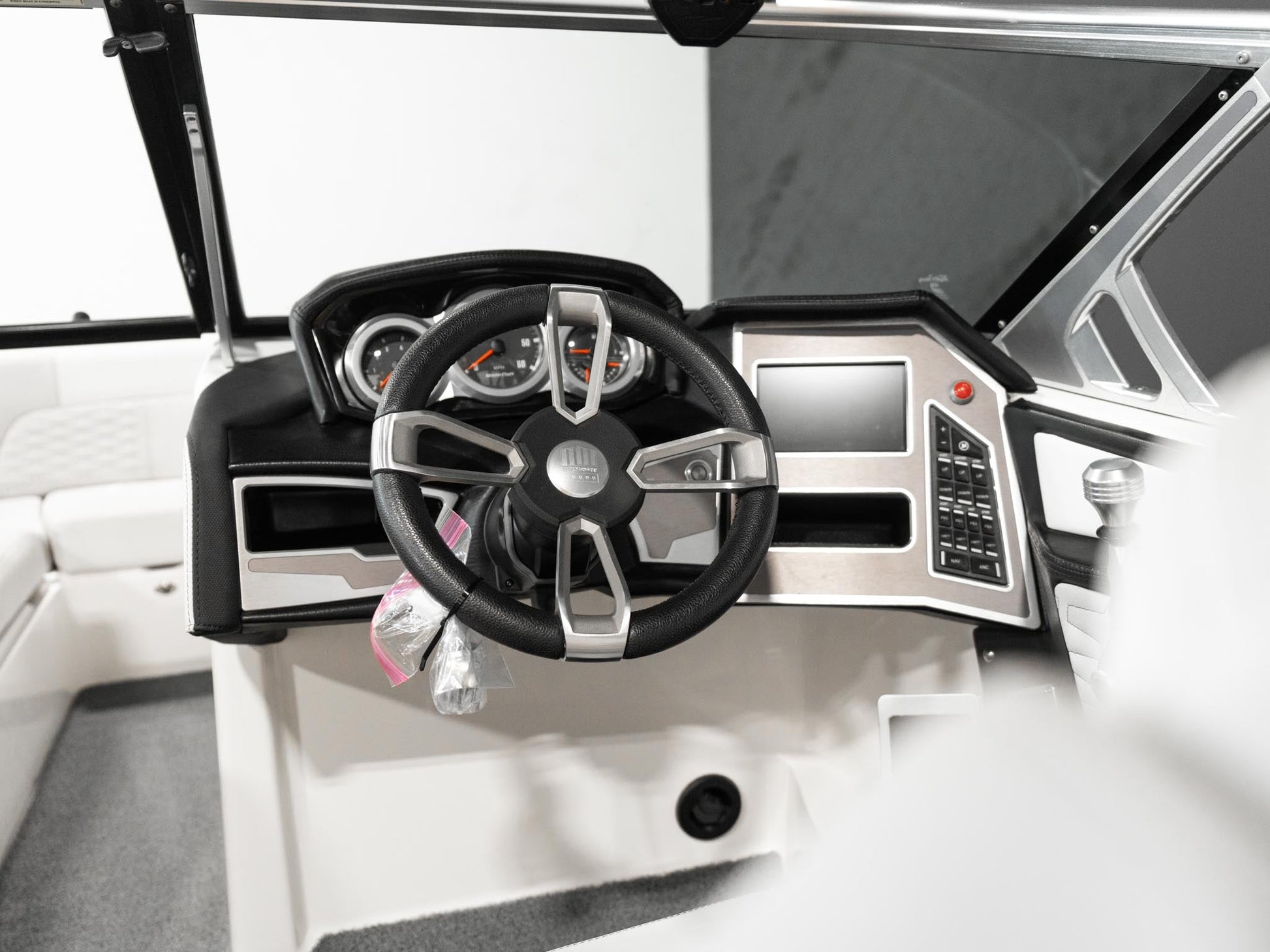 2021 Mastercraft X22 - White / Black Flake - BoardCo Boats