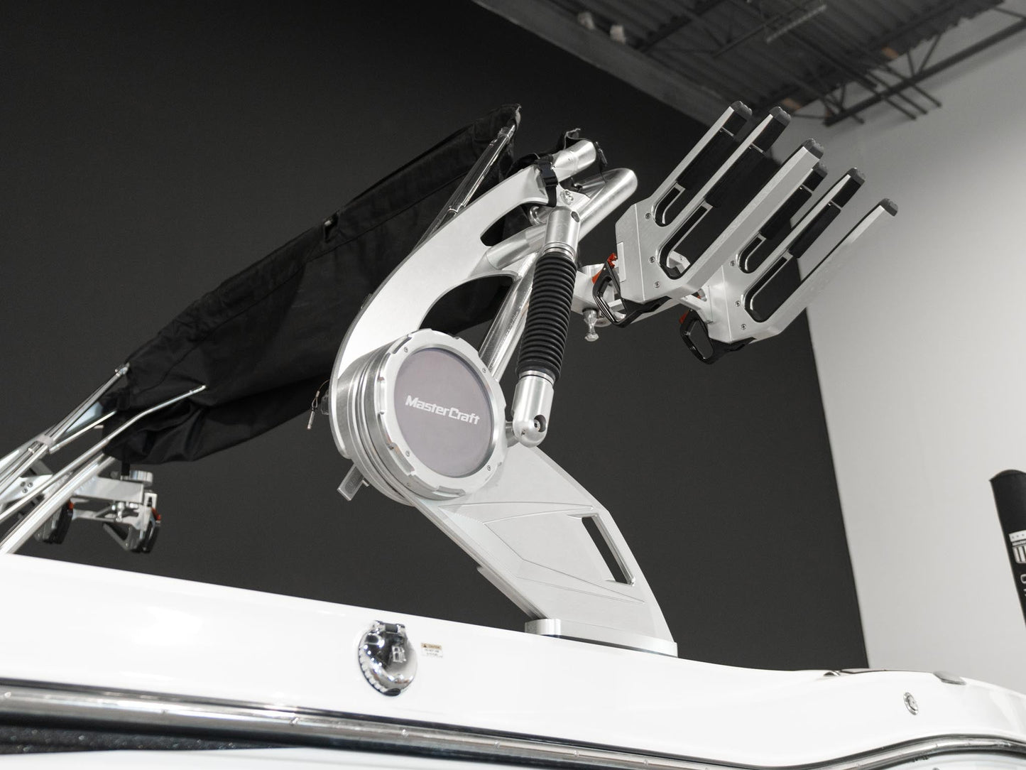 2021 Mastercraft X22 - White / Black Flake - BoardCo Boats