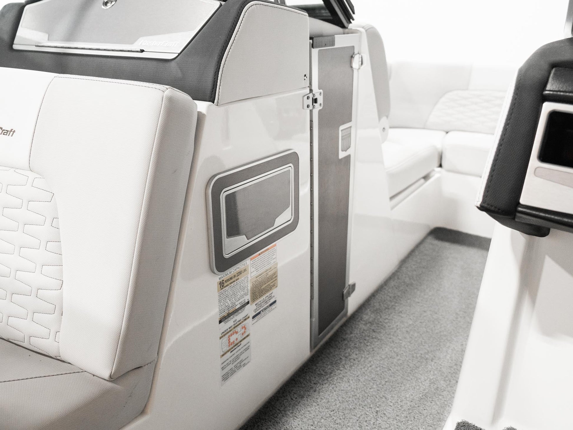 2021 Mastercraft X22 - White / Black Flake - BoardCo Boats