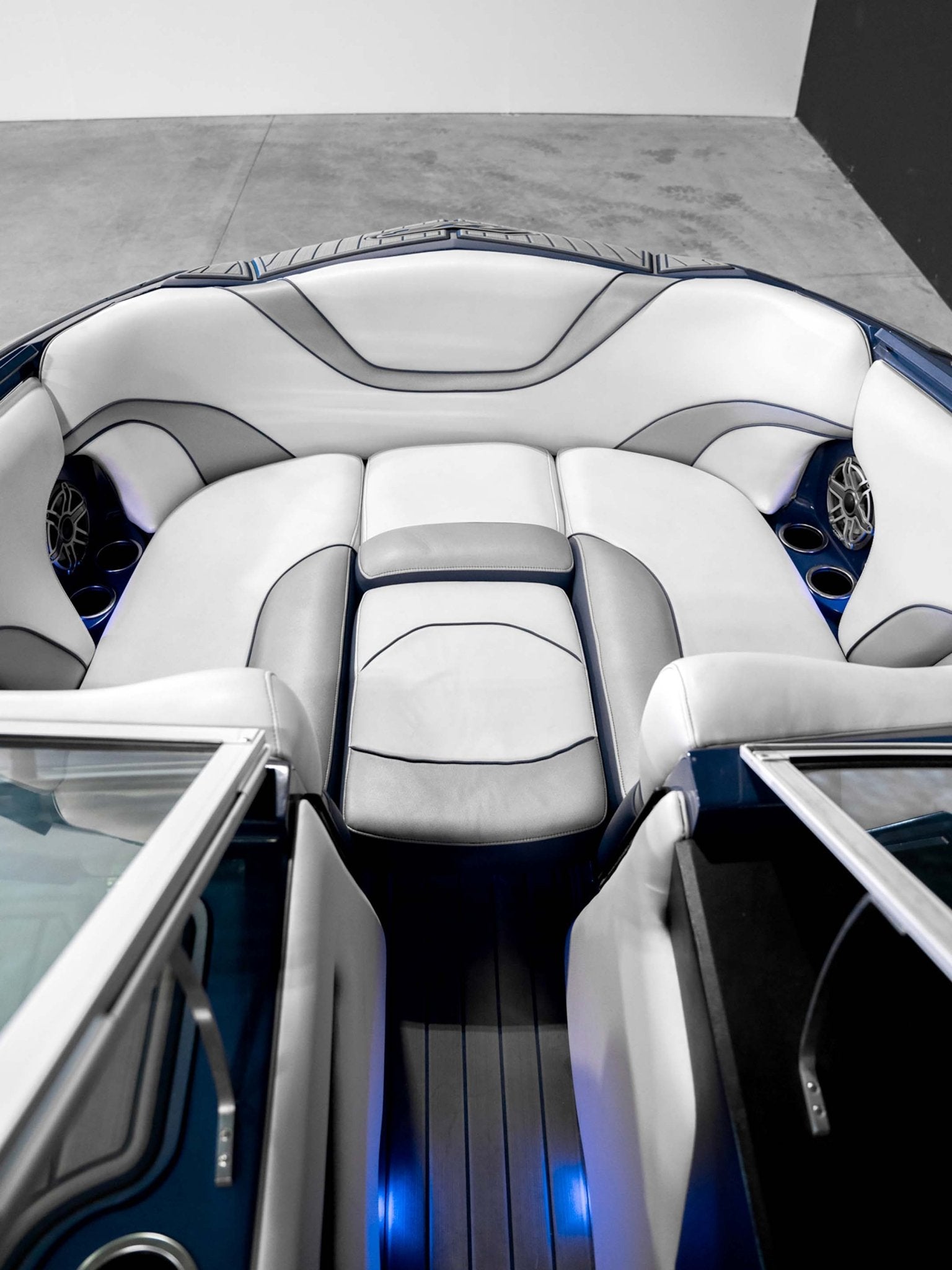 2021 MB B52 23 - BoardCo Boats