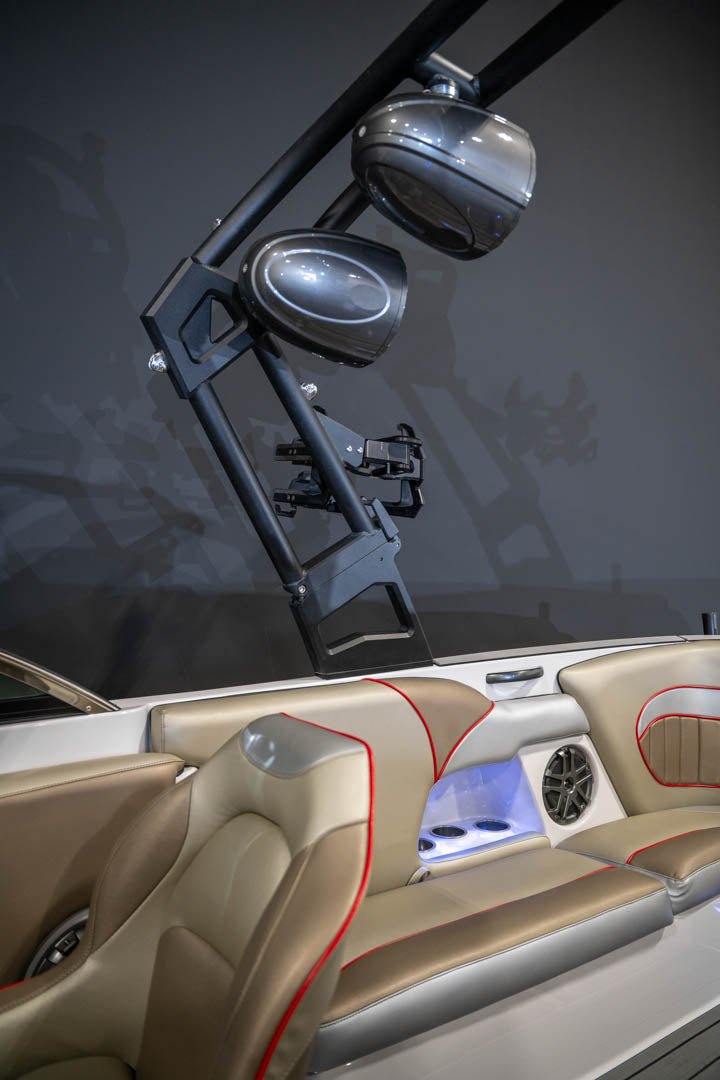 2021 Sanger 231 SL Red / Grey / Black - BoardCo Boats